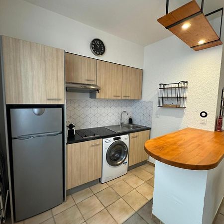 Charmant Appartement En Hypercentre De Кастелнодари Екстериор снимка